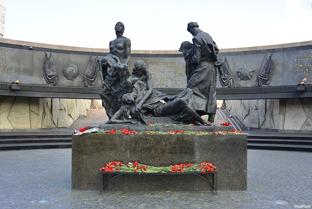Монумент защитникам Ленинграда